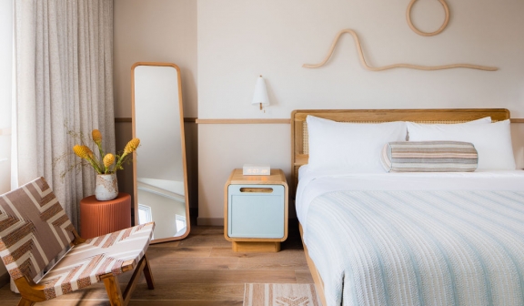 Accessible King Room at Ryder Hotel