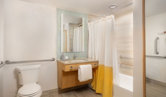 Bathroom layout of a Ryder Hotel bathroom