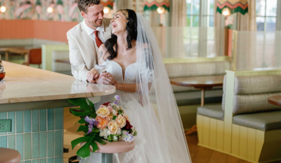 couple in restaurant